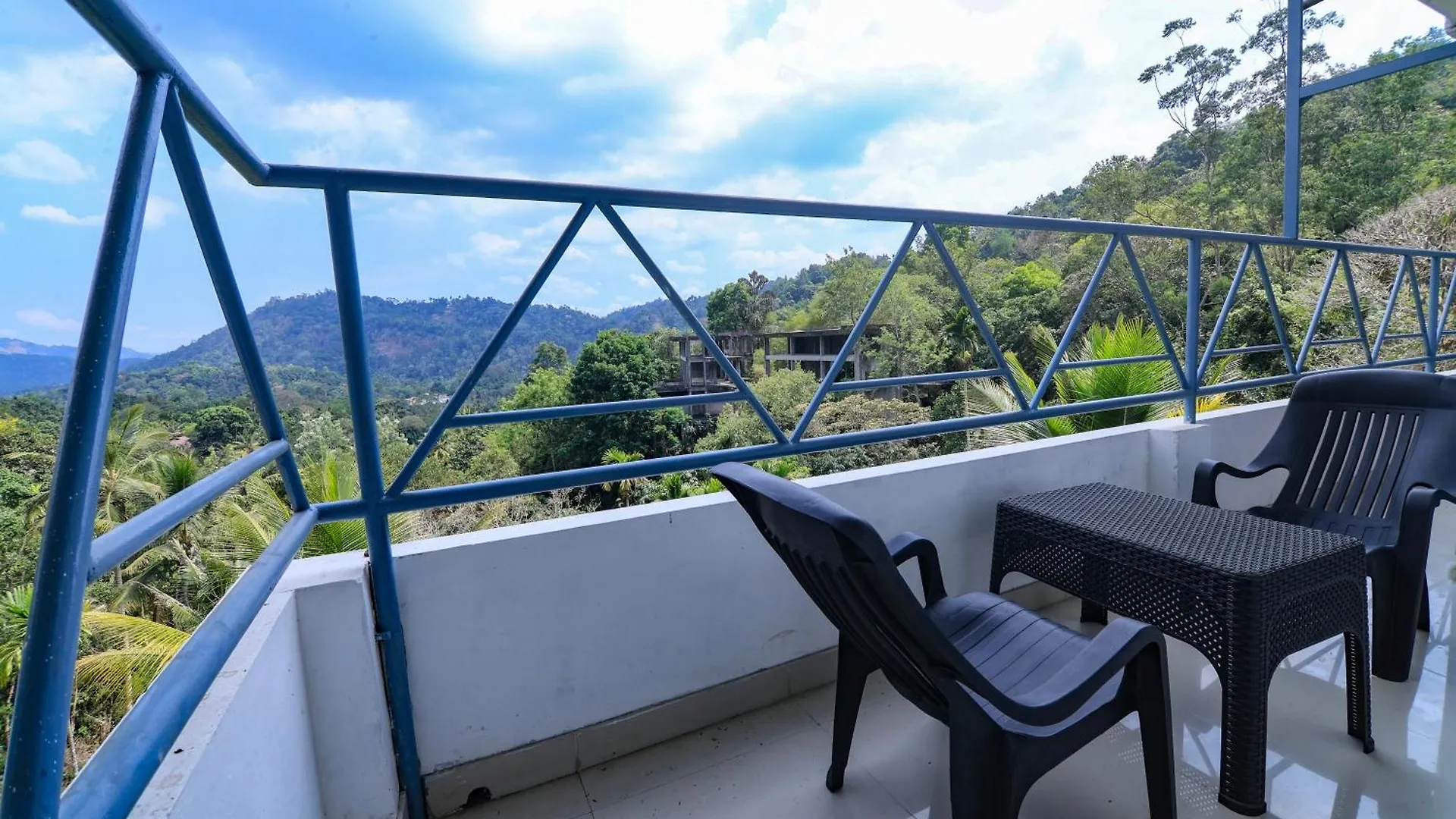 Homestay Misty Way Apartment Munnar